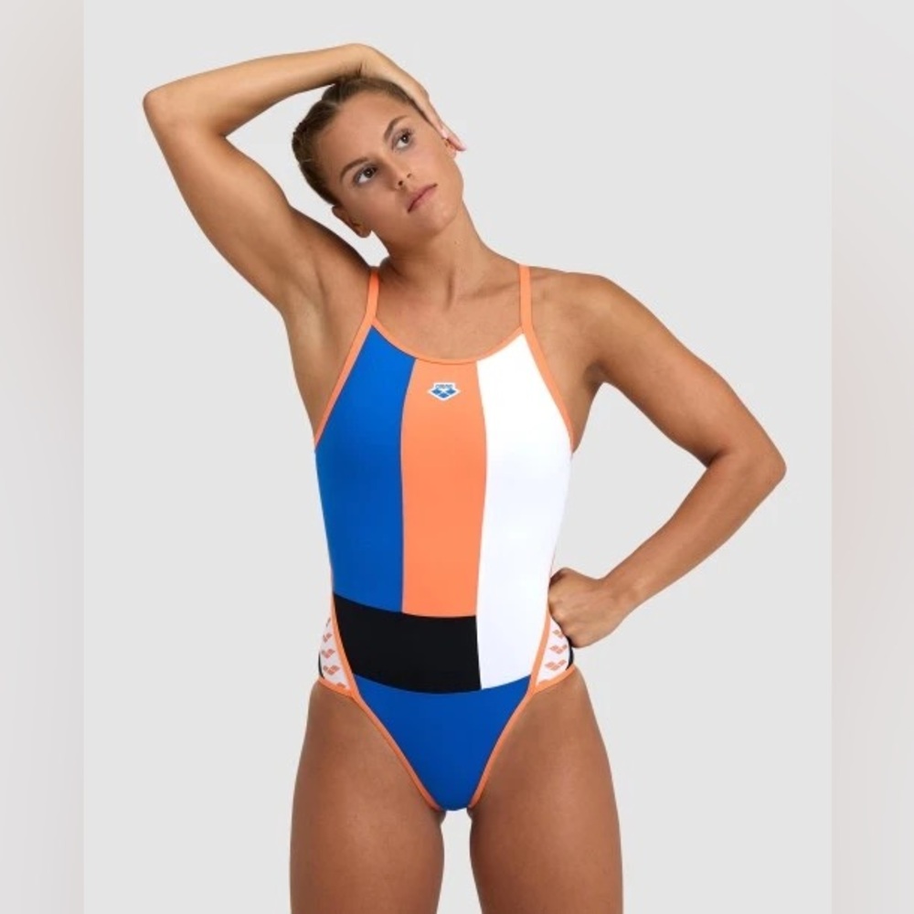 NWT Arena Women's ICONS SUPER FLY BACK PANEL ONE PIECE SWIMSUIT